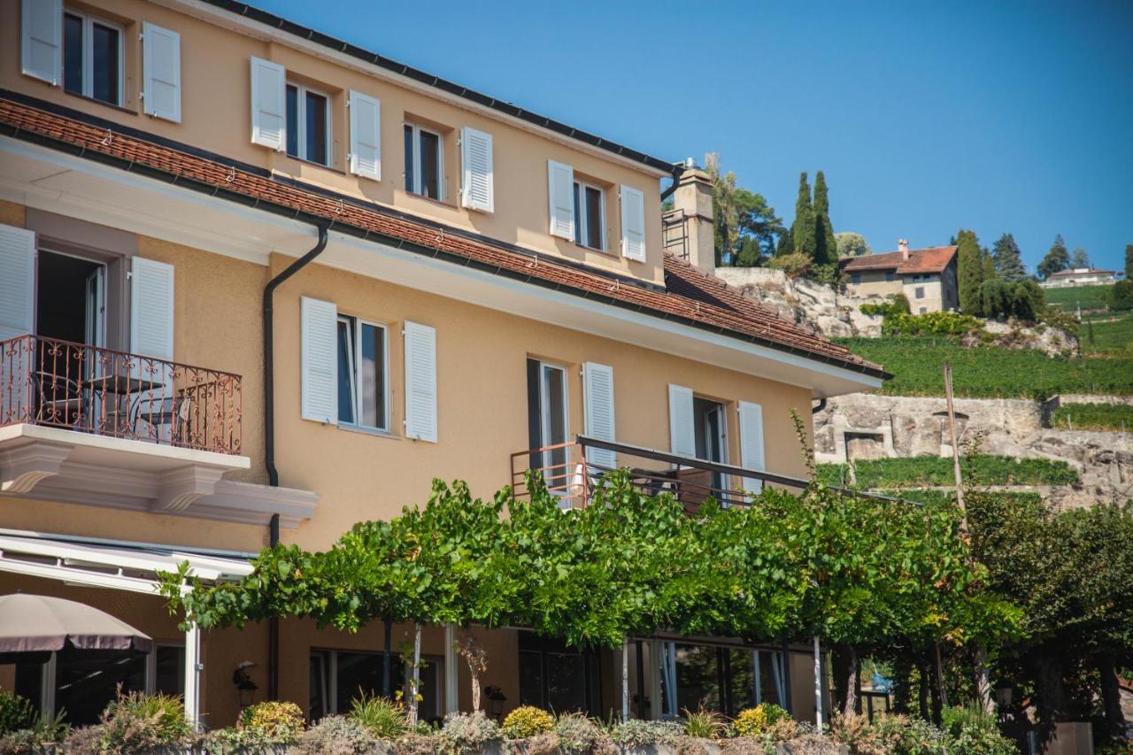 Auberge de Rivaz Buitenkant foto